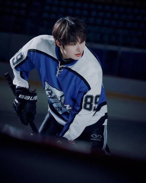 almondrubyy's tweet image. heated rivalry sezon 2 ana karakterleri