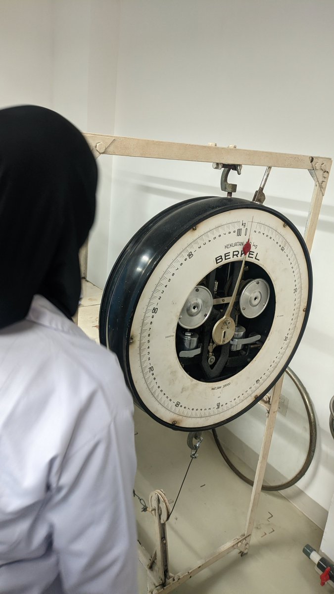 justran29's tweet image. Praktikum muskulo yg paling 🏋️‍♂️💪