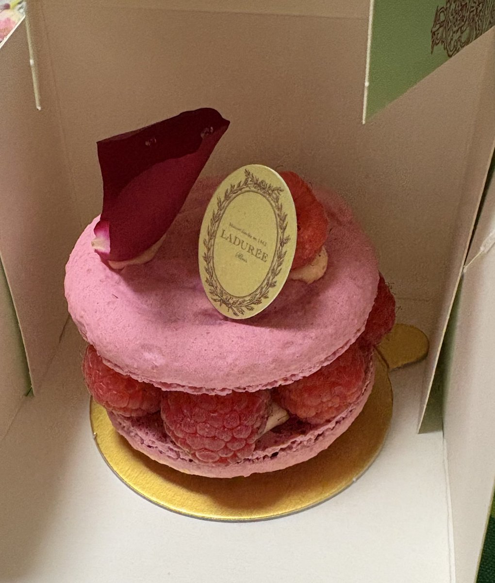 イスパハン買ってもらった