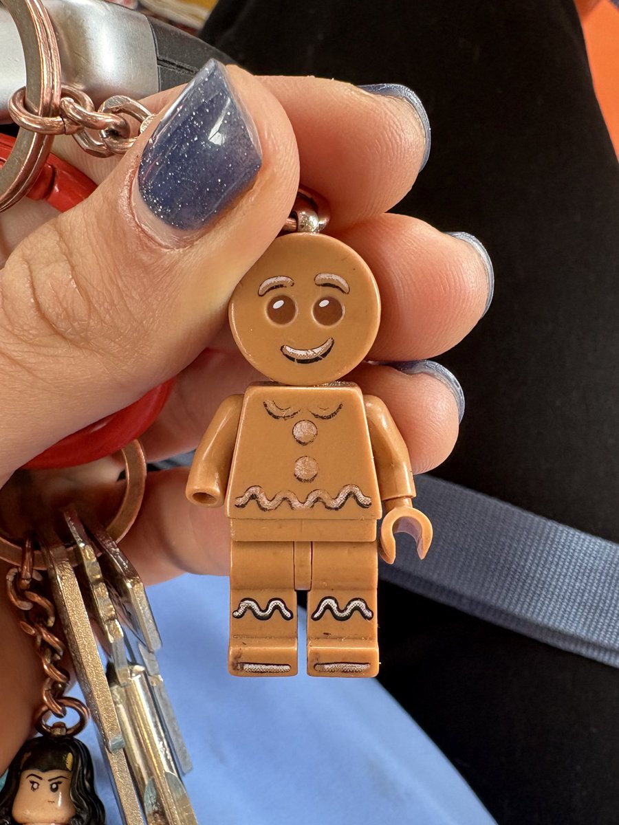 پرنیـا tweet media