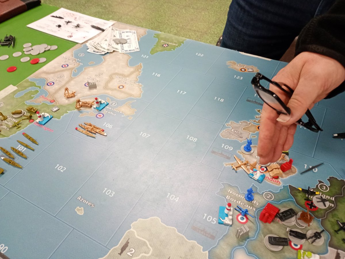 leadpile's tweet image. The Royal Navy suffered in the Atlantic and rebuilds of Canada, in the Med the Italians suffered fatal losses.