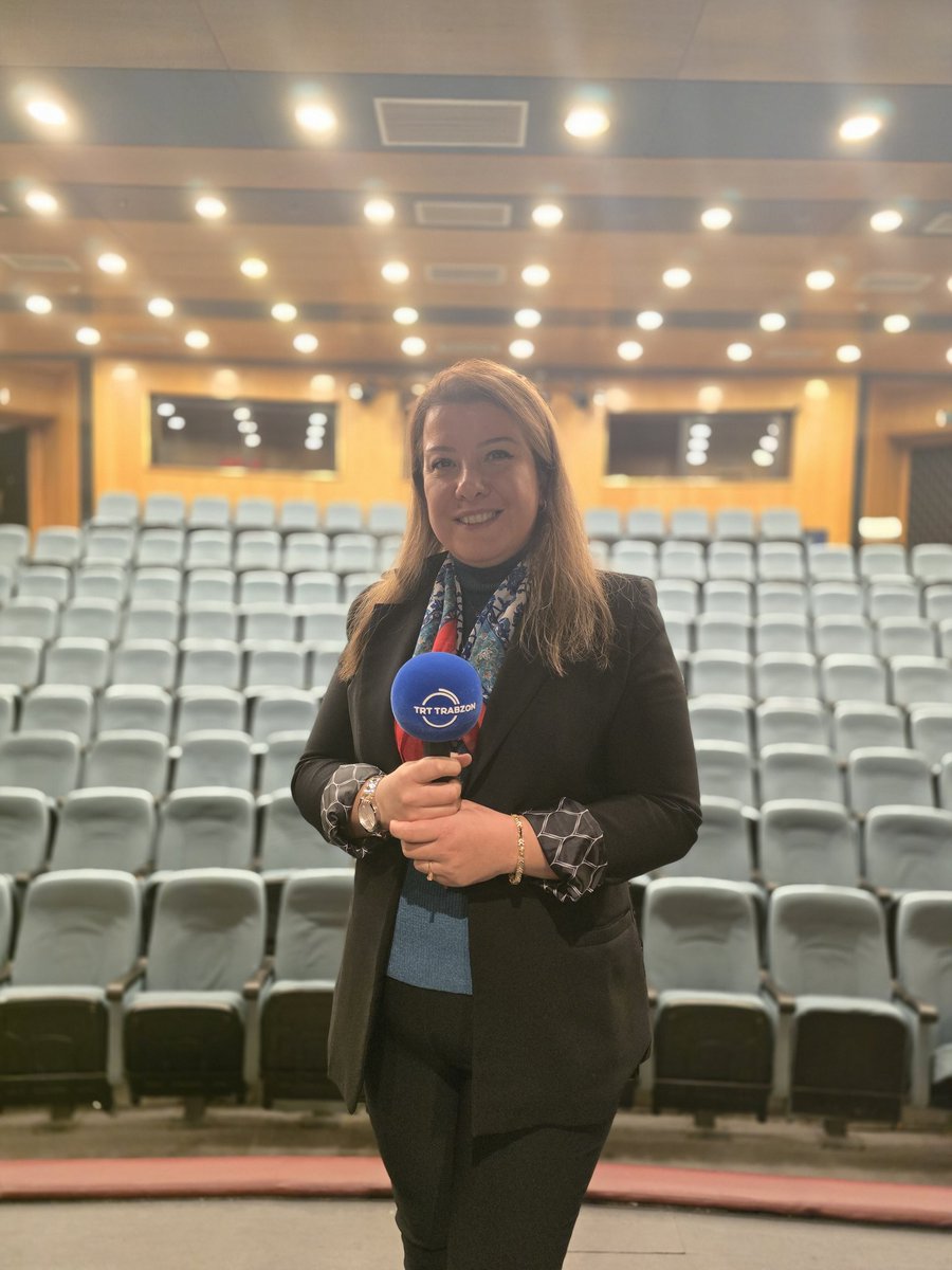 Şuraya güzel bir yayın yapmış, mutlu bir yüz bırakalım. Bizi misafir eden Samsun Devlet Opera ve Balesi müdürlüğü çalışanlarına da teşekkür etmek istiyorum. Yılın son dış yayınını Samsun'dan gerçekleştirdik. Bakalım 2026 yılı bize neler getirecek. Sağlıkla, huzurla, mutlulukla 🥰