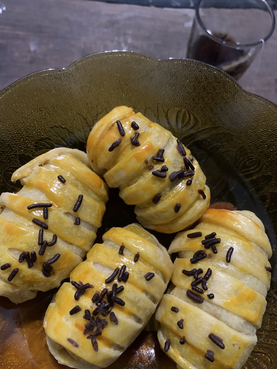 ppyscess's tweet image. bolen pisang only 3k/pcs🥹🥹