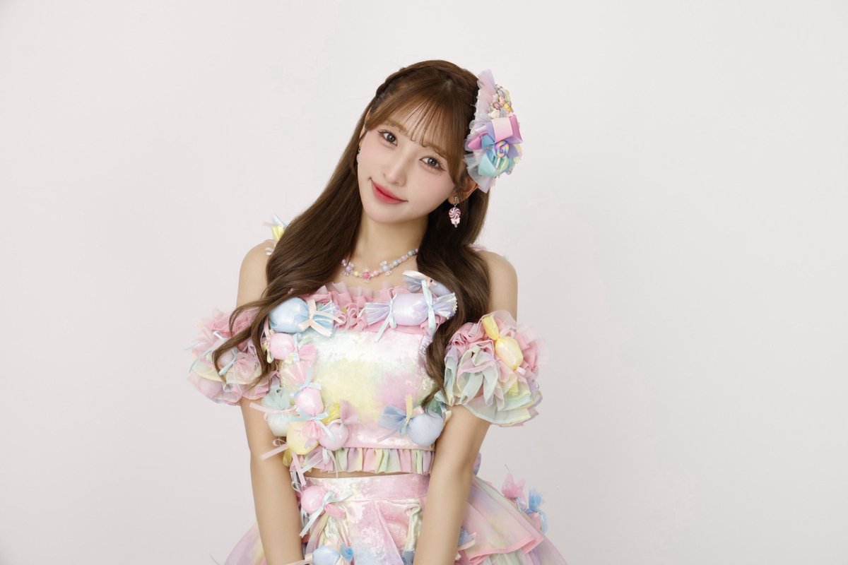 38sae_kurihara's tweet image. 新公演ユニット衣装の生写真です🍬

official-goods-store.jp/hkt48/product/…