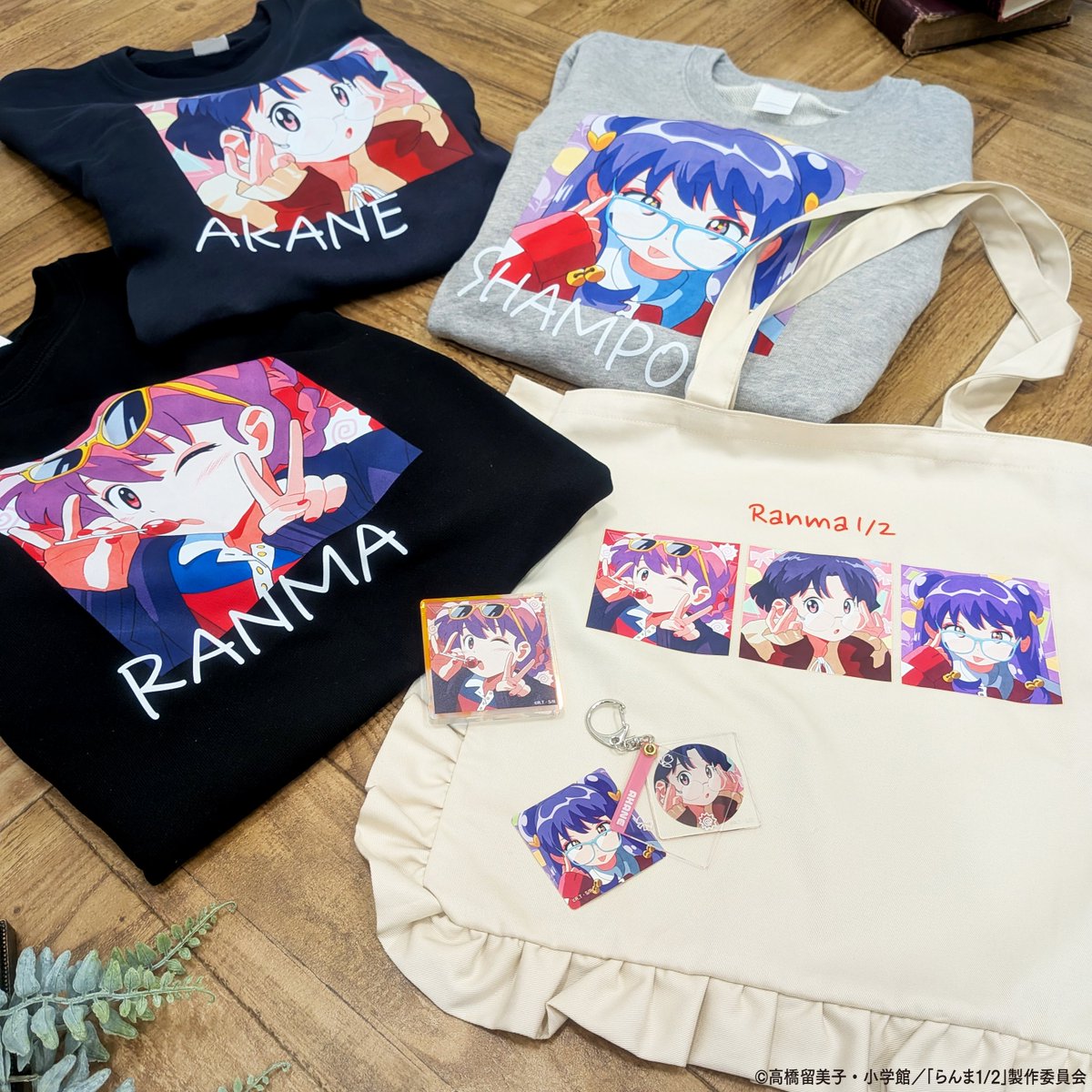 先行販売中／ CDジャケット風のイラストを使用した新グッズをご紹介