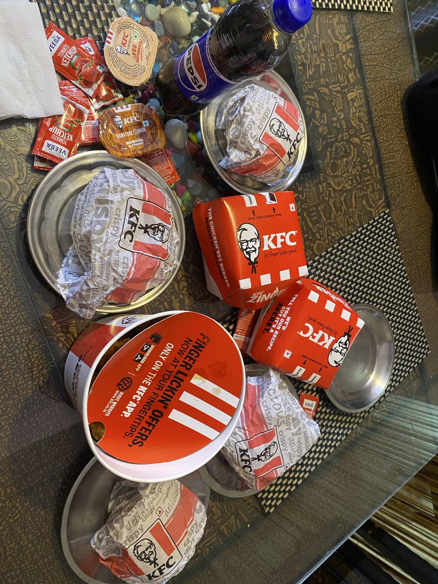 uditiraina's tweet photo. @zomatocare 
Ordered a KFC meal (Order ID: 7626319323) and a medium Chicken Popcorn was missing. Instead of resolving it, support asked me to email and wait 24 hrs, saying they’ll “share feedback.” What am I supposed to do with an incomplete family order? Very disappointing. https://t.co/gCl1ZjV0Z7