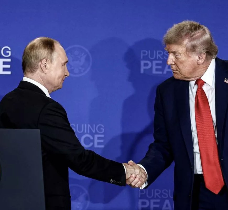 Lummox_eth's tweet photo. Trump and Putin are going to meet in Dec 2025

For all time they met irl about 10 times and all the world is always looking forward to it 

Some hours ago Trump said that he wants to meet with Putin

Say in advance you have a great chance to earn about 30% for 1 day betting on NO

Market link : https://t.co/PH8Xcuhcys

Polymarket odds in this market up instantly:

12% -> 65% and now -> 45%

It’s about 5x 

looking at the graph we can notice that there has already been some pumps but in the next day it downs

That’s why I’m almost sure that it will be the same 

Including the fact of NEW YEAR

Atm presidents usually are busy with other thinks and not talking 

So that’s why I’m betting on NO mb only in January but not now