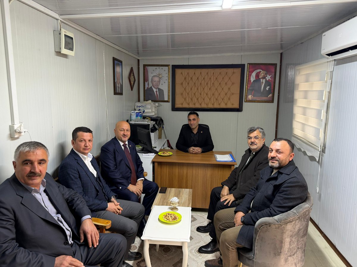 📍 Adıyaman / Siteler Mahallesi

AK Parti Adıyaman İl Başkanımız Ekrem Çadır, Merkez İlçe Başkanımız Mehmet Fatih Olgun, İl Başkan Yardımcılarımız Engin Toklu ve Arif Haras ile birlikte Siteler Mahallesi Muhtarımız Abdurrahman Demir’i ziyaret ettik.
Mahallemizin ihtiyaçlarını,