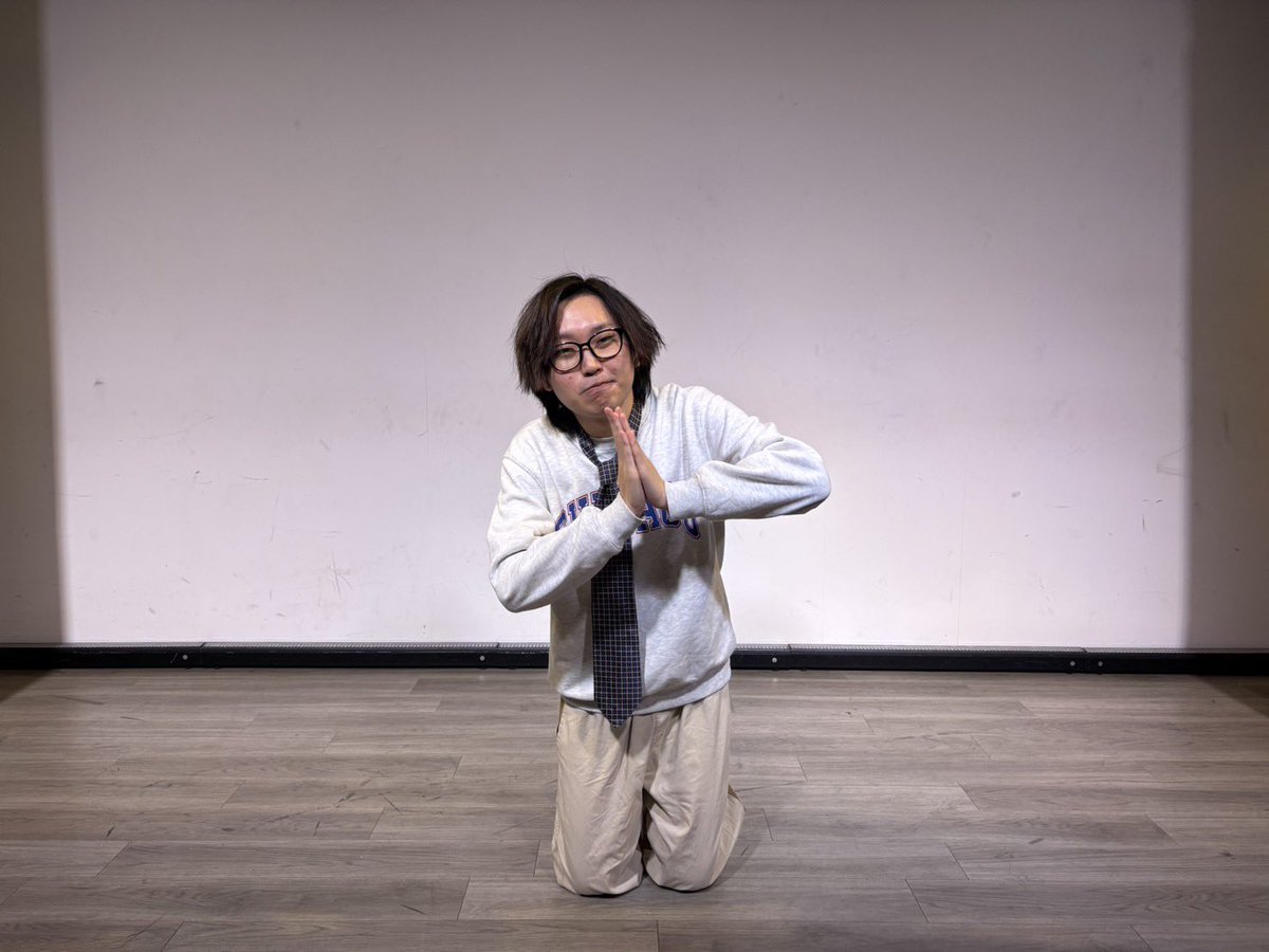 gakuyasode's tweet photo. 兼業芸人限定バトルライブ
二足のわらじvol.192

1位は白井らいさん

2/8の兼業芸人王準決勝3rd round進出です
https://t.co/YRniv2o2rI

順位
https://t.co/654SPkEa4i

次回12/28開催
https://t.co/eA96NFKCIM

#二足のわらじ
#白井らい https://t.co/y1Fhc9SeMH