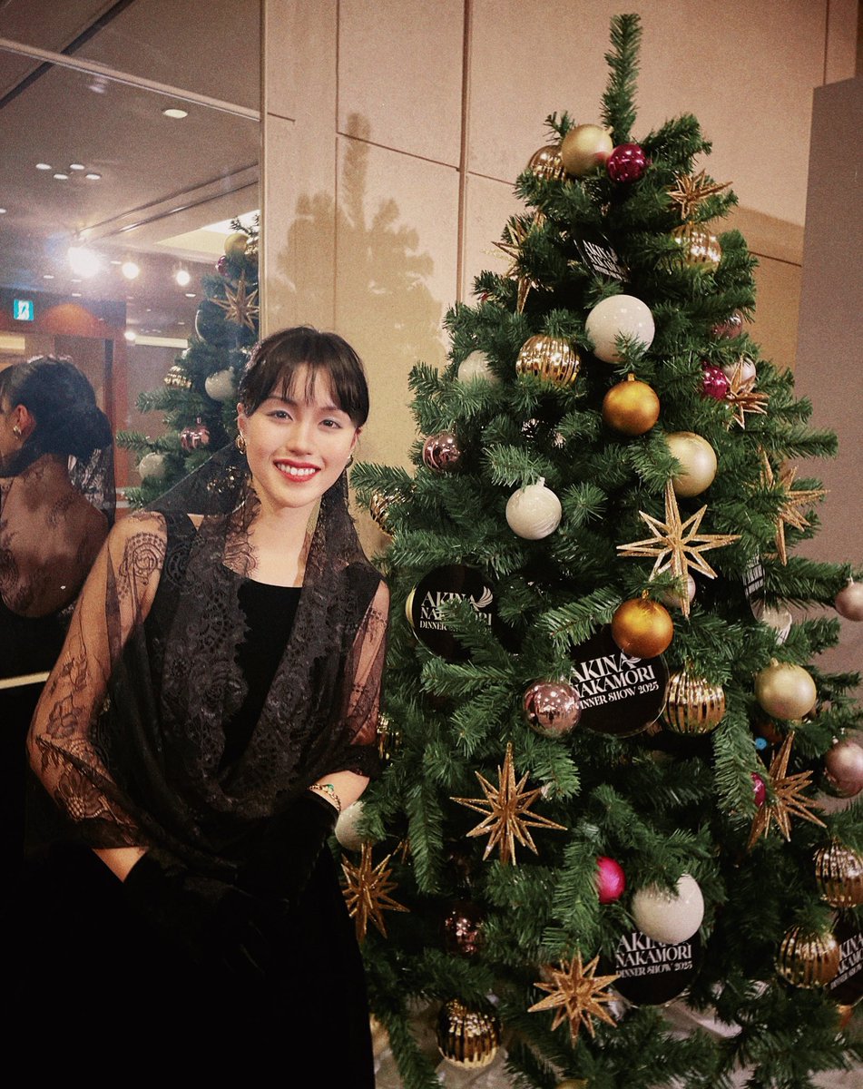 AKINA NAKAMORI DINNER SHOW 2025 会う度にその輝きと生き様に心が