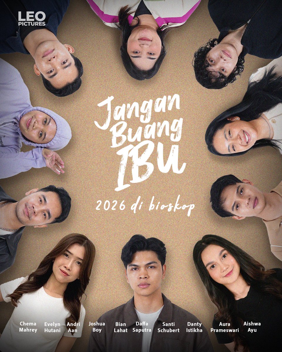 Mereka tumbuh.
Mereka pergi.

Ibu tetap tinggal menunggu, meski tak pernah dipanggil.

inilah wajah-wajah mereka yang membawa kisah tentang seorang Ibu yang terus mencintai bahkan saat cintanya tak lagi dicari.

🎬 #JanganBuangIbu tayang 2026 di bioskop.