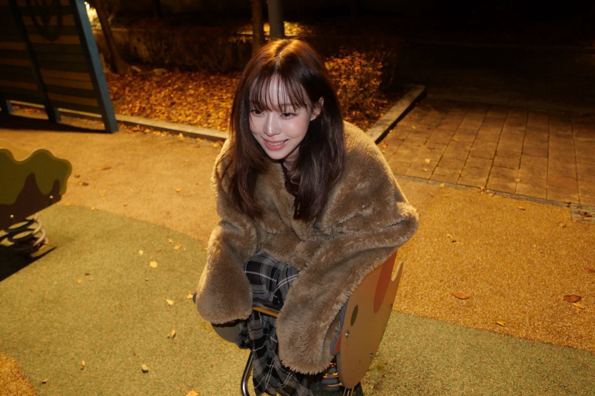 ท่านั่งจ๋องเหมือนเดิม หน้าม้าเหมือนเดิม มานโตขนาดนี้แล้วอะ🫳🏻🫳🏻