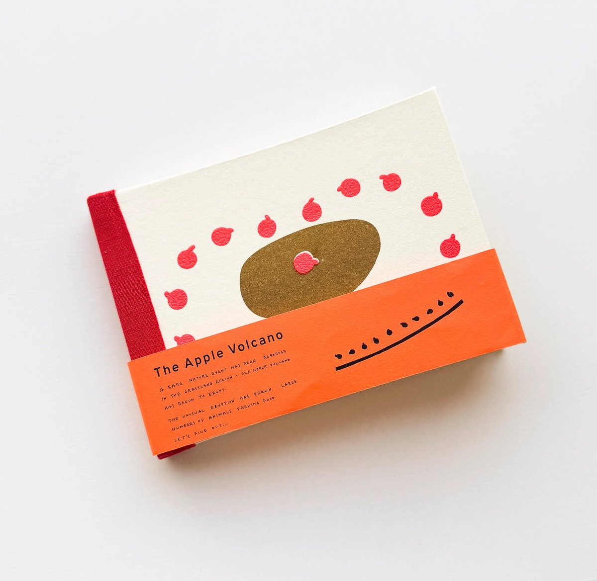 고스트북스 tweet media