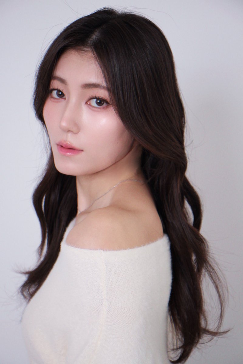 暇なこはく総書記 tweet media