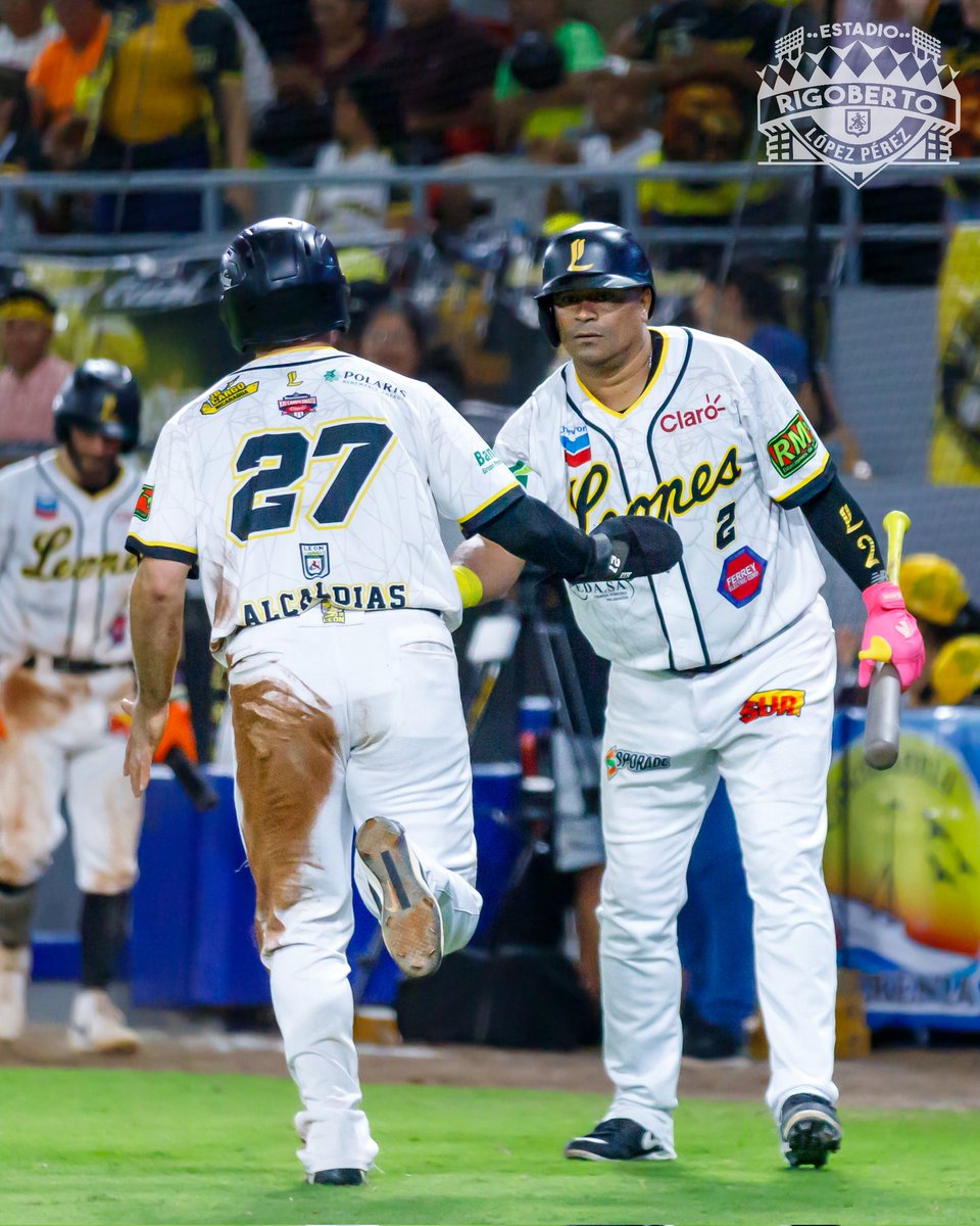 Postales 📸📸 del emocionante encuentro entre <a href="/GigantesRivas/">Gigantes de Rivas</a> y nuestros melenudos 🦁🦁 resultando en una importante victoria felina de 9 carreras por 3 en #LaProfesional

#estadiorigobertolópezpérez
