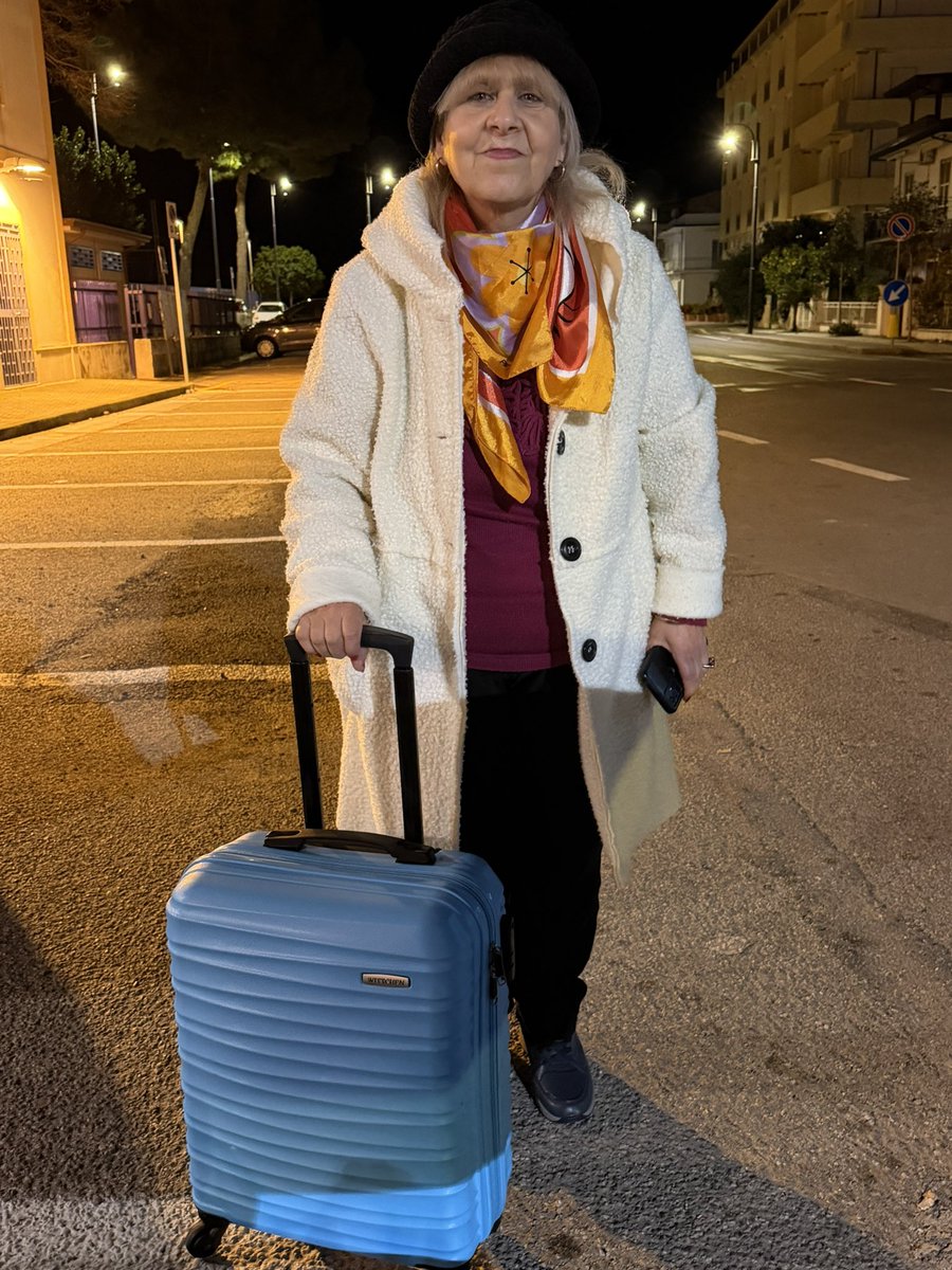 LucioF73700's tweet photo. Buon viaggio, Mamma.
Che queste vacanze europee siano piene di serenità, luce e sorrisi. 🌍✨

Lucio Franco Ferrara®️ https://t.co/DdtBkZrYBO
