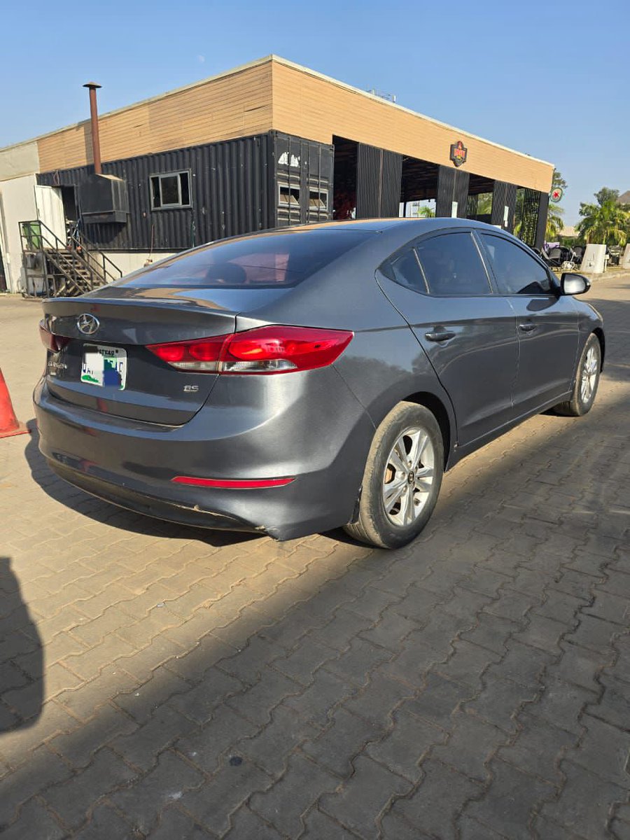 Coded_XM's tweet image. FOR THE HYUNDAI ELENTRA G6 2016, THAT COMES WITH 
🚗ACCIDENT FREE
🎁THUMB START
✨LEATHER SEATS
🎄SUNROOF 
📍SOUND ENGINE 
  😎 ACTIVE GEAR 
🌝 FULL DUTY
🧭 NAVIGATION SYSTEM
 🤳 REVERSE CAMERA 

Call us on 08054732079, coup your clean car now ✅ 👍 
#abujanigeria #naijatrending