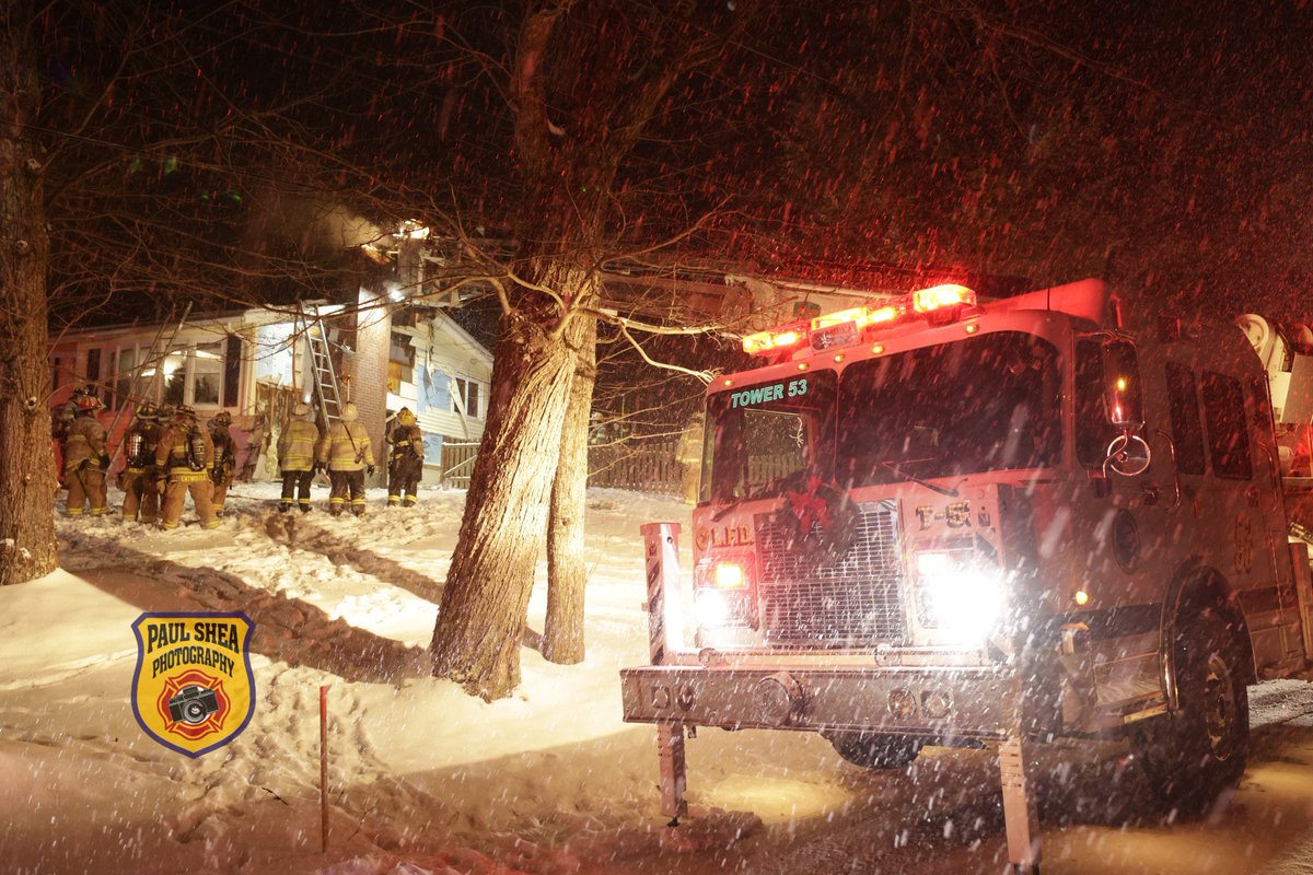 pauls612's tweet image. Paxton fire and their mutual aid partners worked this fire at the height of the snow storm tonight. #mafire #mutualaid

@PaxtonFireDept 
@ctfirephoto 
@telegramdotcom