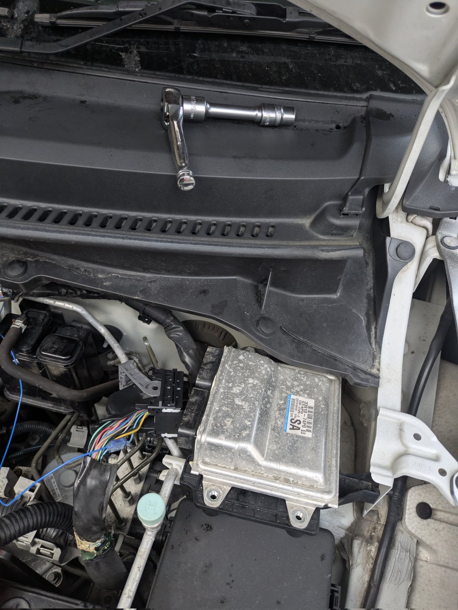 LINE UP さんのECU届いたから交換しました(*^^*) 走るの楽しみです