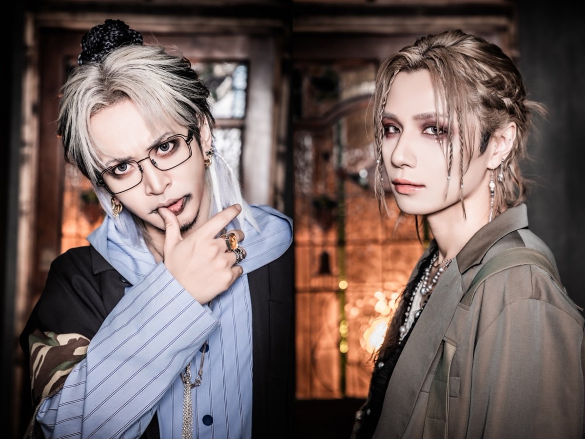 新品★V系★バロックvs vistlip★ピック★ストラップ★2点セット 新品☆V系☆バロックvs vistlip☆ピック☆ストラップ☆黒