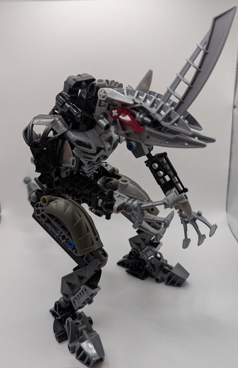 SunnyC247's tweet photo. Christmas gift 2025!
Bionicle Toa Lhikan & Kikanalo set (2004).
#Lego #LegoBionicle #Bionicle #ToaLhikan #Kikanalo #Christmas #Christmas2025 https://t.co/h24s4dwAyt