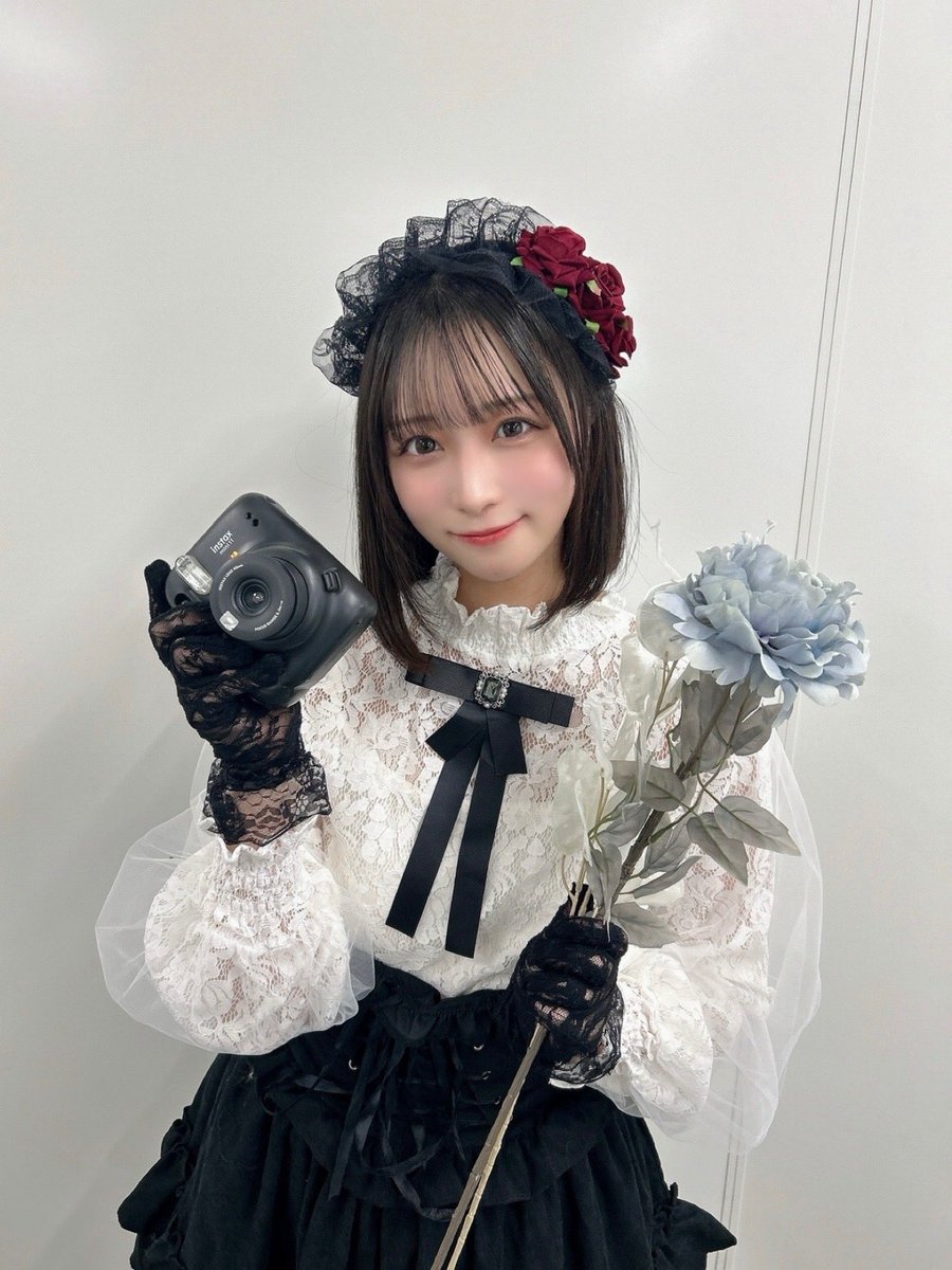 📝オンラインサインチェキ会 明日1/12(月・祝)23:59までです❕ 全部