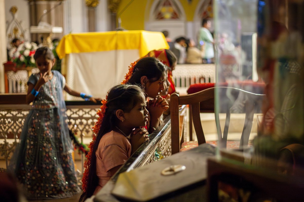 Christian devotees gather to participate in a Christmas Day mass inside St. Mary’s Basilica.  

Bengaluru, Karnataka, India, 25th December , 2025

©️ Yousuf Sarfaraz  

#Photojournalism