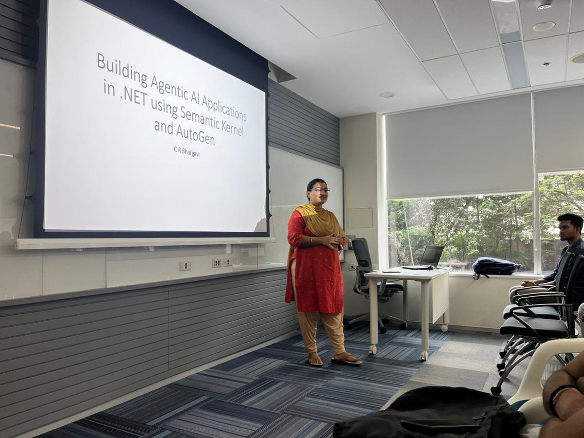 XMonkeys360🐒 tweet media