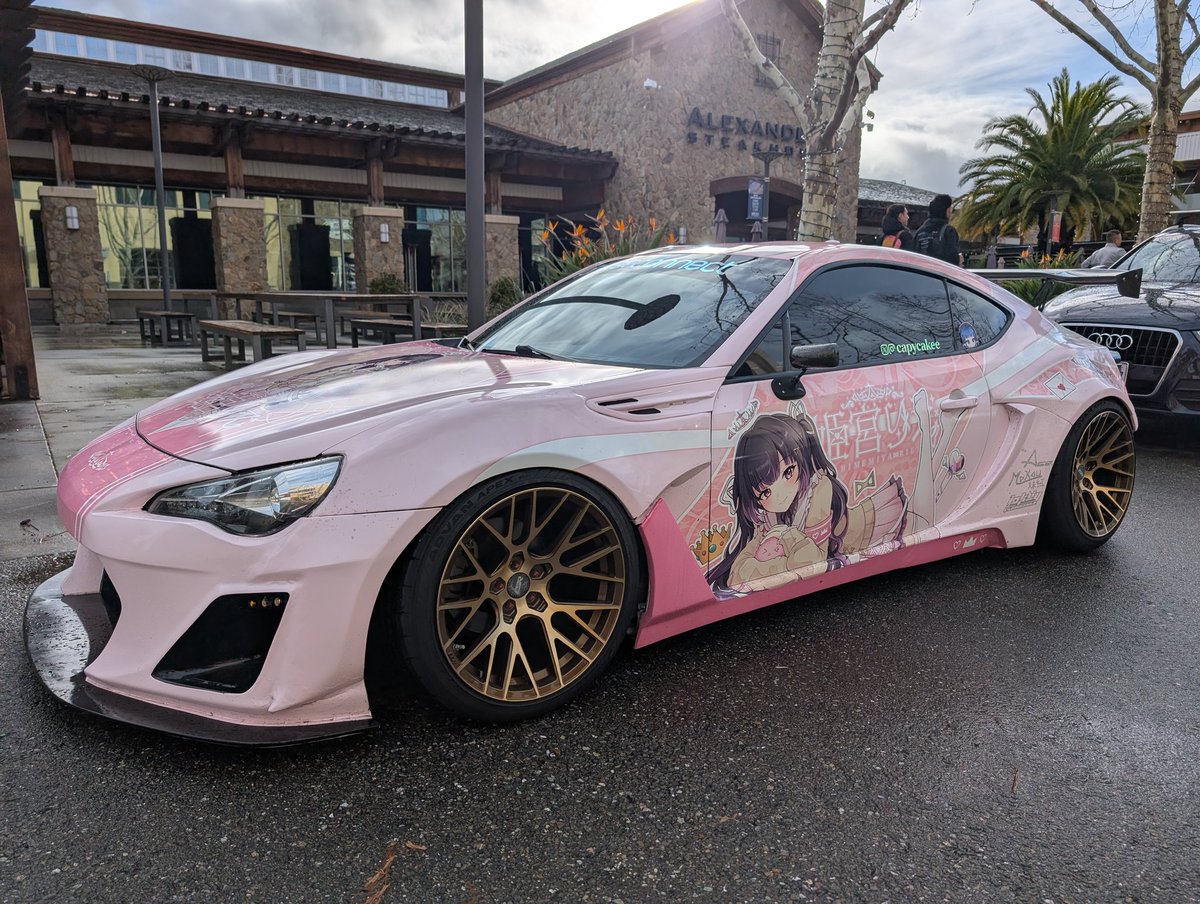 カピ― tweet media