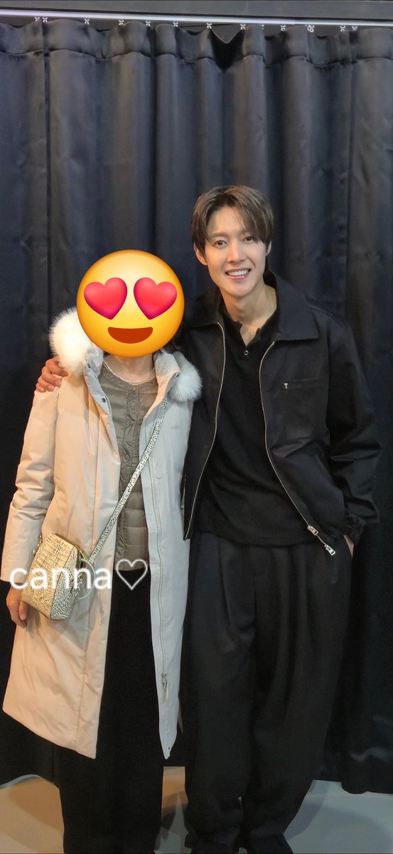 2025.12.26
4회차의 금요락회를 마치고 우주신과의 투 샷

올 스탠딩을 하면서 더 건강해진 느낌

나의 스타가 되어주어서 고맙고 행복해~~~~♡♡♡

#KIMHYUNJOONG
#김현중
#キムヒョンジュン
#金賢重
#HENECIA
#금요락회