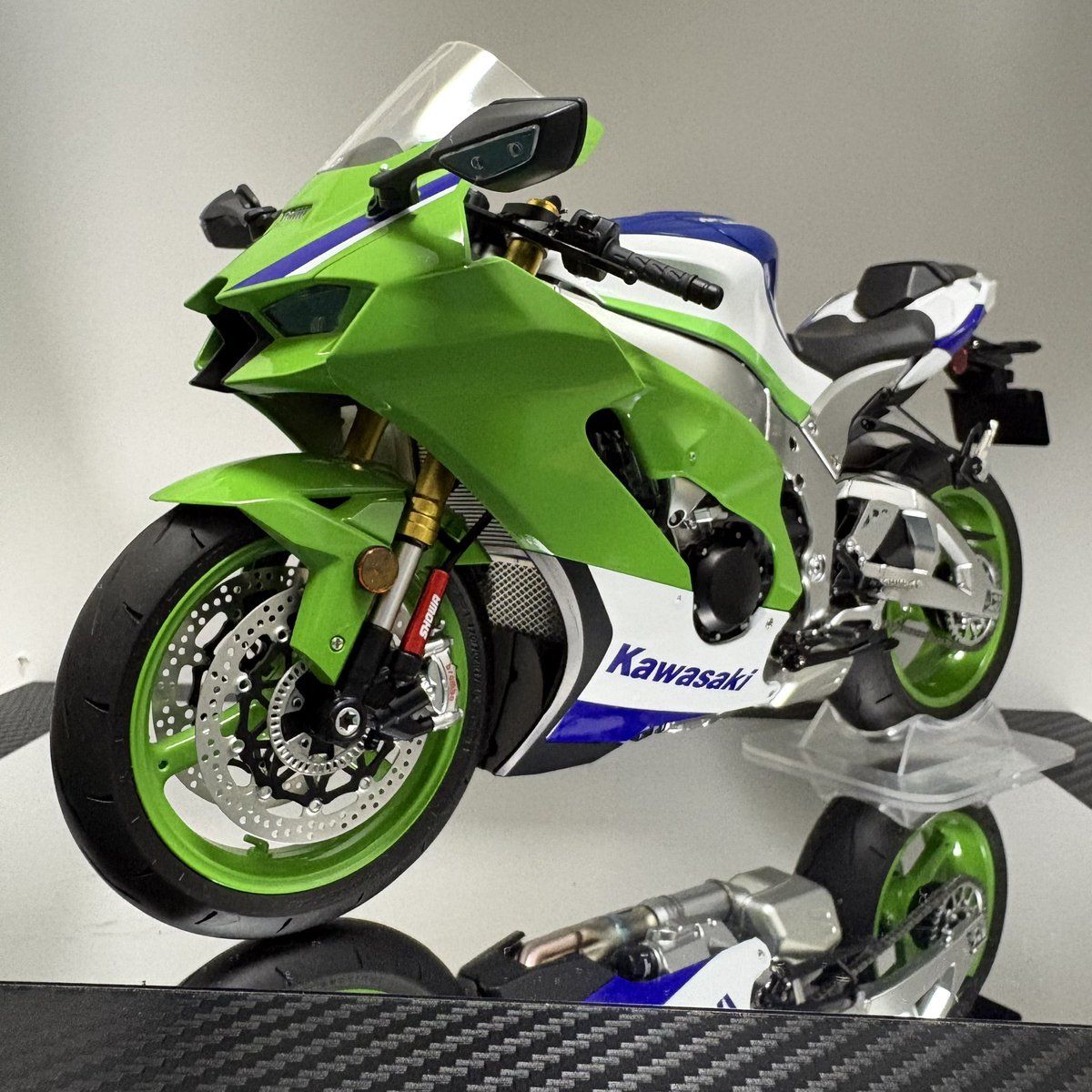 モンモデル Kawasaki ZX10R 完成しました♪ 製作依頼というのもあって