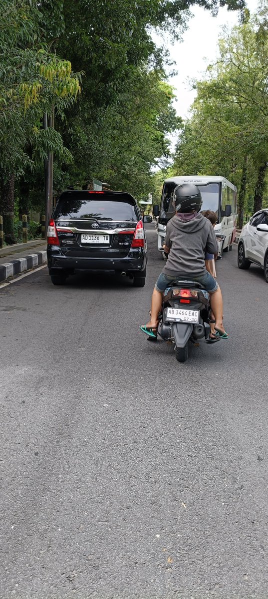 IG : @ini.sleman tweet media