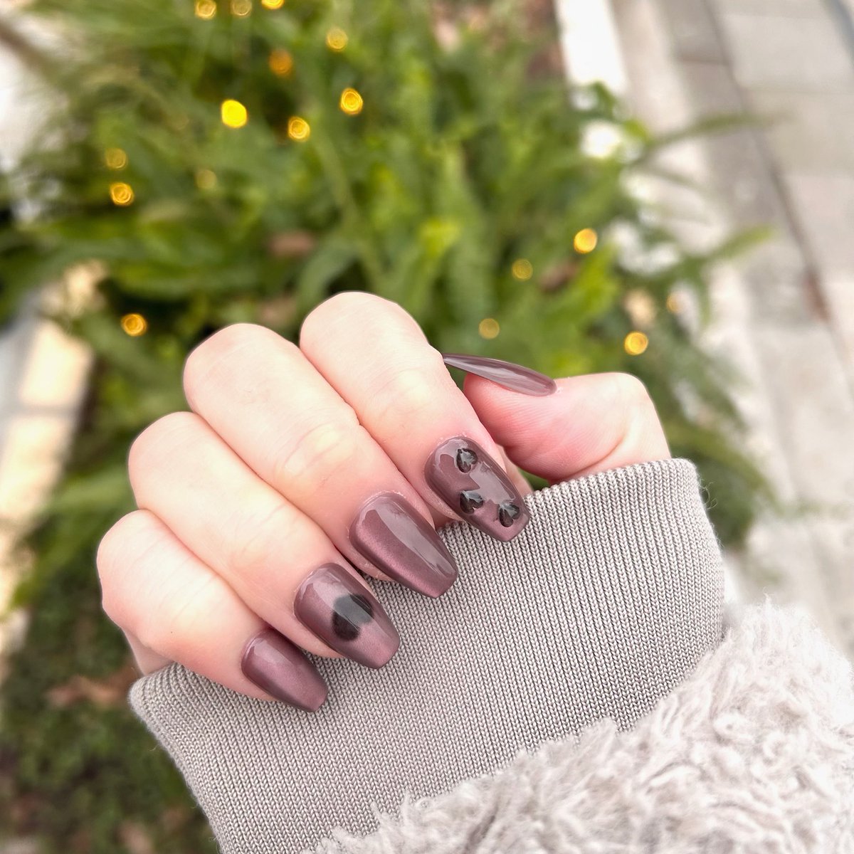 _jolie_sweet's tweet photo. 〖 gifting 𖤐˒˒〗

ollio様のキャンペーンで
いただきました🎄🎁

久々のジェルネイル💅
…ではなくこれネイルチップなの！
可愛いすぎない？💗

ノーグルーネイルだから
ほんの数分で付けられるし
子供の世話していても
取れる気配無くてびっくり！！
爪が綺麗だと気分が上がって嬉しい♡♡
#ollio https://t.co/OwjaZl97H5