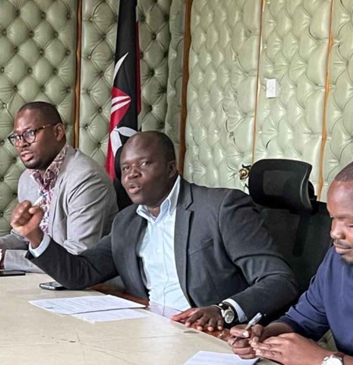 faridmed_'s tweet photo. Doing day 5/7, KUCO issued a 21 day strike notice, @MOH_Kenya &amp; @KenyaGovernors deliberately let it expire. We showed up for the Ministry of Labour conciliatory meeting but the other side was empty. Kenyans suffer most, emergencies delayed. It ends when promises are kept. https://t.co/1owqoEJlfo