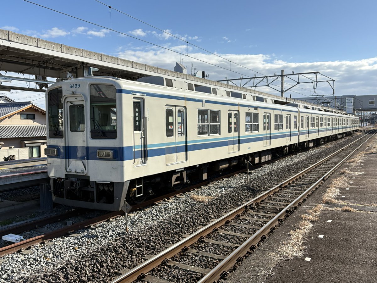 本日（12/27）の越生線は、A81（81111F）、A83（8197F）、A85（8199F）、A87（81100F）でした。A89は未確認。81111Fは、この流れでいけば、年内は越生線になりそうですが…#東武東上線