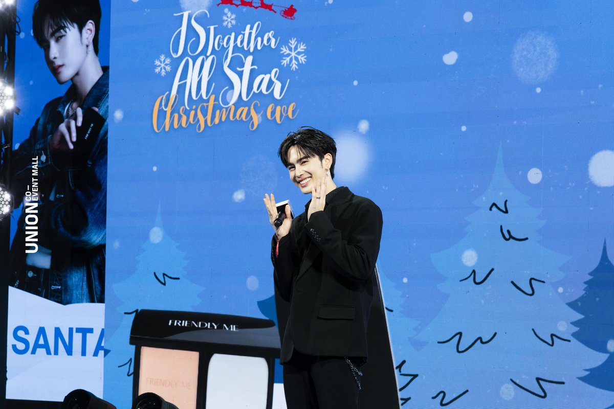 coeventspace's tweet image. #JSAllStarChristmasEve 🎄 เติมความสุขส่งท้ายปีแบบเต็มอิ่ม ✨ งานเดียวได้เจอศิลปินที่รักพร้อมกัน และยังมีผลิตภัณฑ์ดีๆ ให้ไปตามต่ออีกเพียบเลย

📸 facebook.com/share/p/17oXKj…
📍 UNION MALL G FL., UNION CO-EVENT SPACE ZONE A

#PerthTanapon #TleFirstone #fforce_ #JoongArchen 
#ppoohkt…