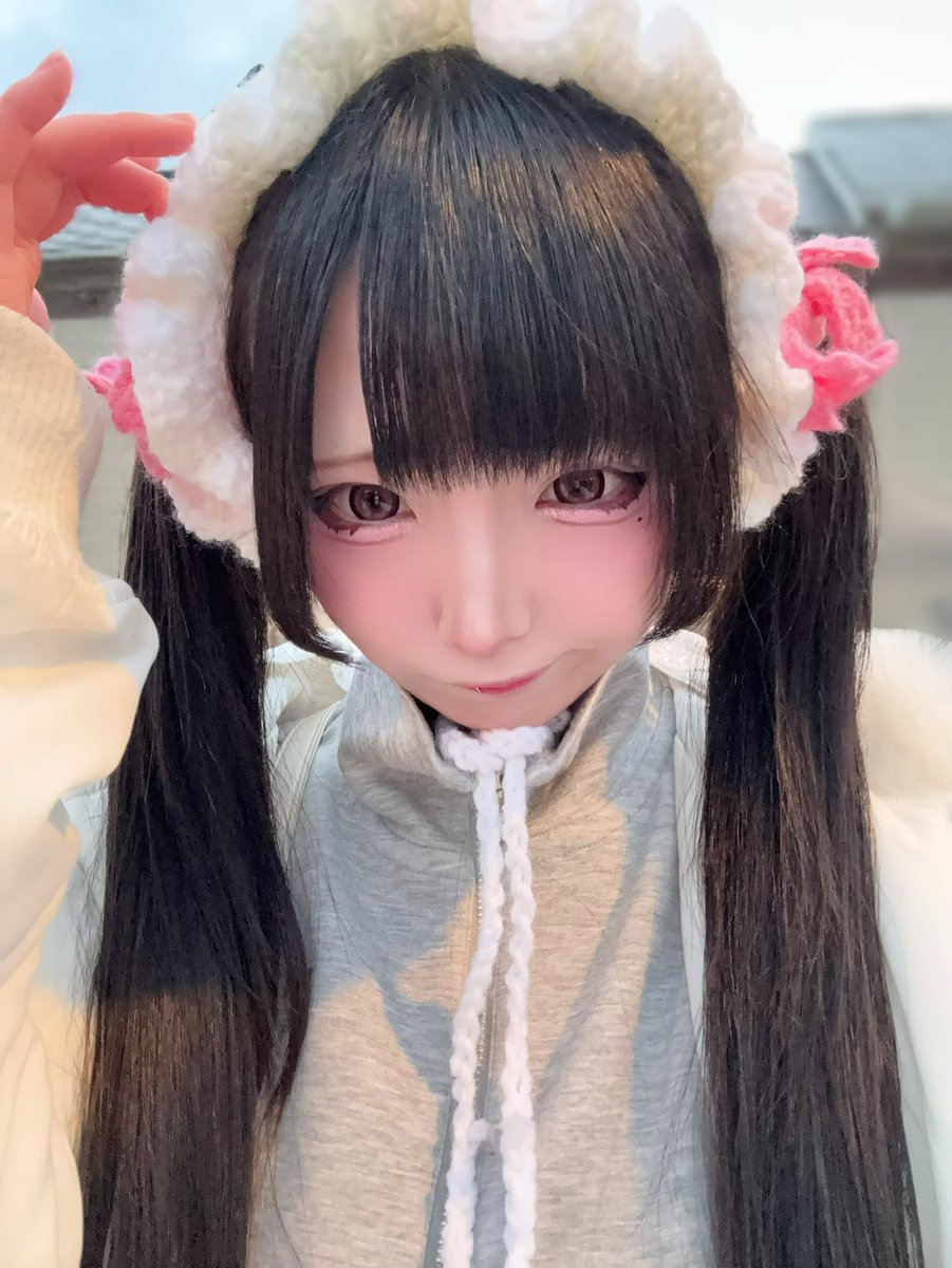 寒いからこれ付けた- ·̫ -