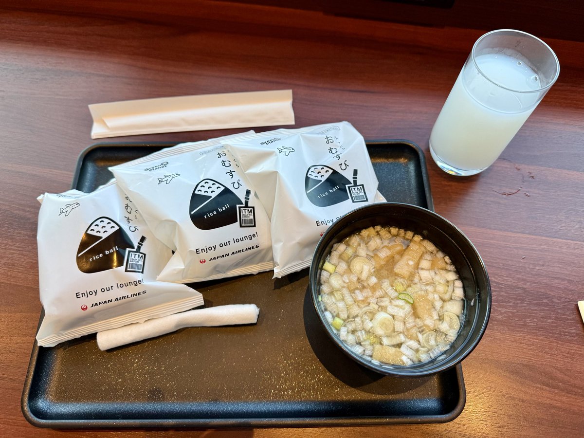 ３つ目は羽田行った時にラウンジに入れたことです！
とてもいい思い出になりました！