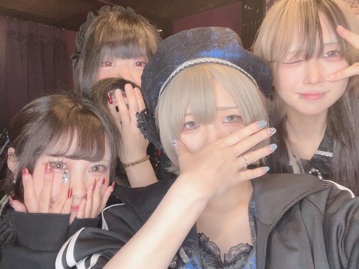 餃子を！食え！ 200個くらいできるかも！！！ おい！！！