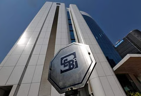 ipo_bharat's tweet photo. NHAI InvIT Update 🛣️

NHAI has received SEBI approval for the Raajmarg Infra Investment Trust as a Public InvIT.

This move will help monetise highway assets and offer a long-term investment option for retail and domestic investors. https://t.co/exvJCfWX4S