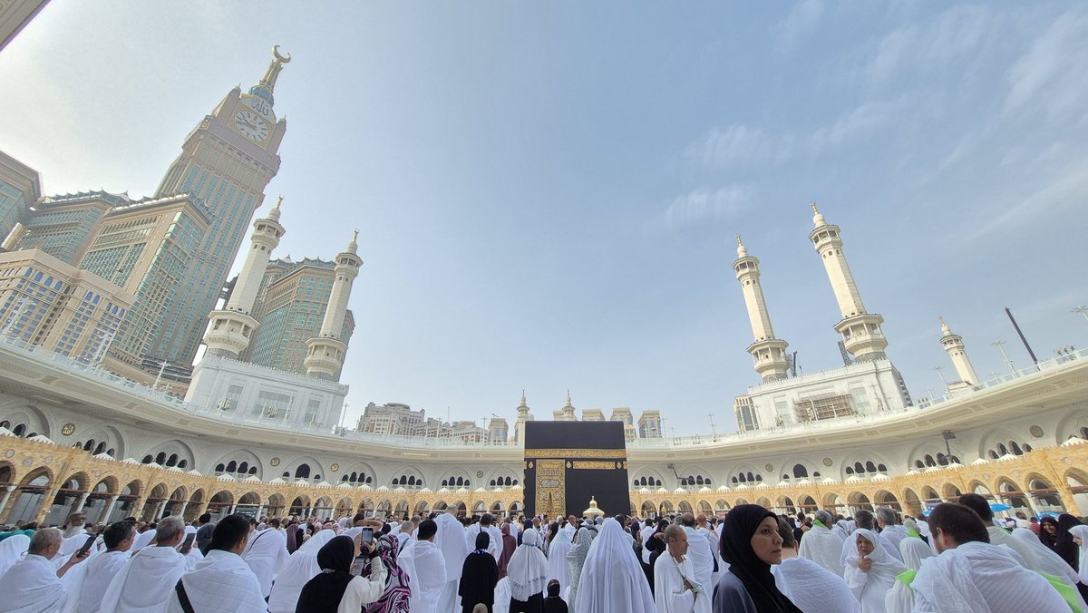 whoever sees this post, may you be able to see Ka'bah in 2026 and beyond💖

#Makkah