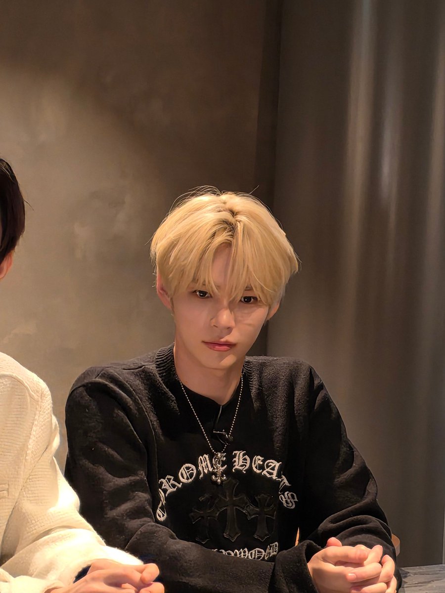 mypluffycloud's tweet photo. 251227 제로베이스원 플러스챗 포스트 #성한빈 

よるのぶらんちに そんはんびん しゅつえんしました！❤️ https://t.co/7q33rMGKav