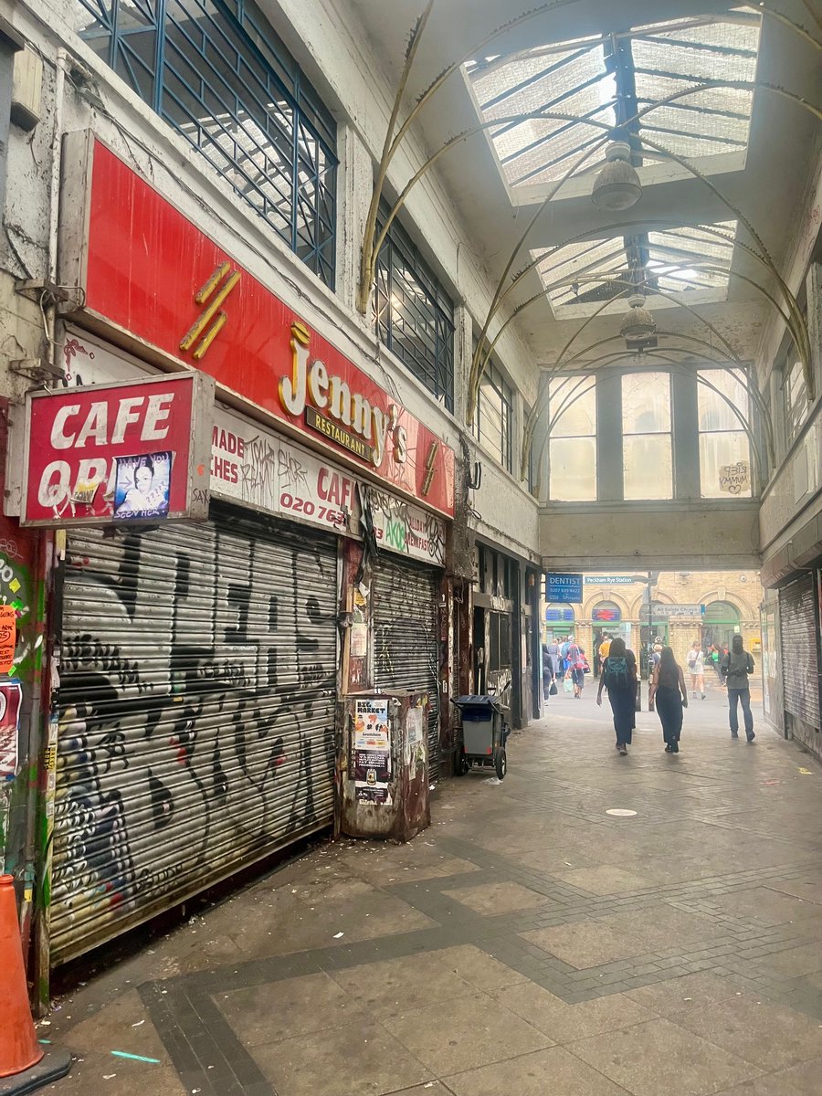 Transpontine tweet media