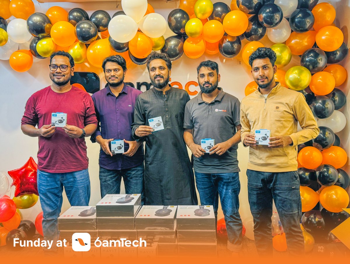 6amTech's tweet image. Smiles, cheers, games, awards, and memories that’ll last all year 🎉

Fun Day at 6amTech HQ reminded us why this place feels more like family than office.

Good people. Good food. Great energy. ✨
#6amTech #6amTechOffice
