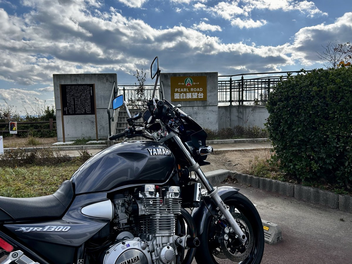 取引先決まりました。たくさんのお問い合わせありがとうごさいました。★XJR1300★ (RP01J) シルバー 走行約2.5万キロ 車検R3.2 xjr1300