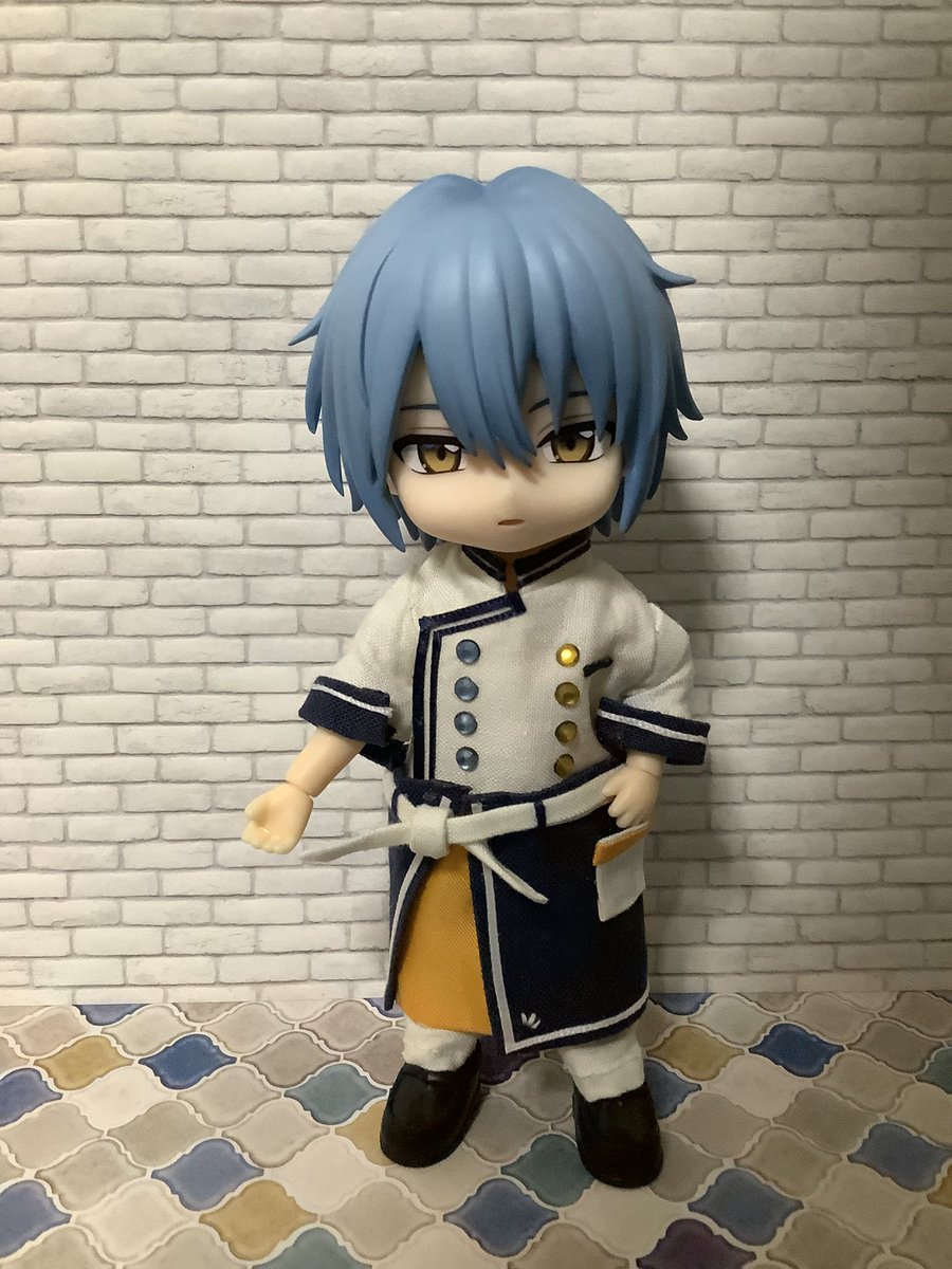 ネロのキッチンのSSRのお洋服は自分じゃ無理だった…のでコラボの方のお衣装2次創作してみました！
ミスラさんもレノさんも参加してたから簡易verになるけど作って飯屋さんごっこする😋