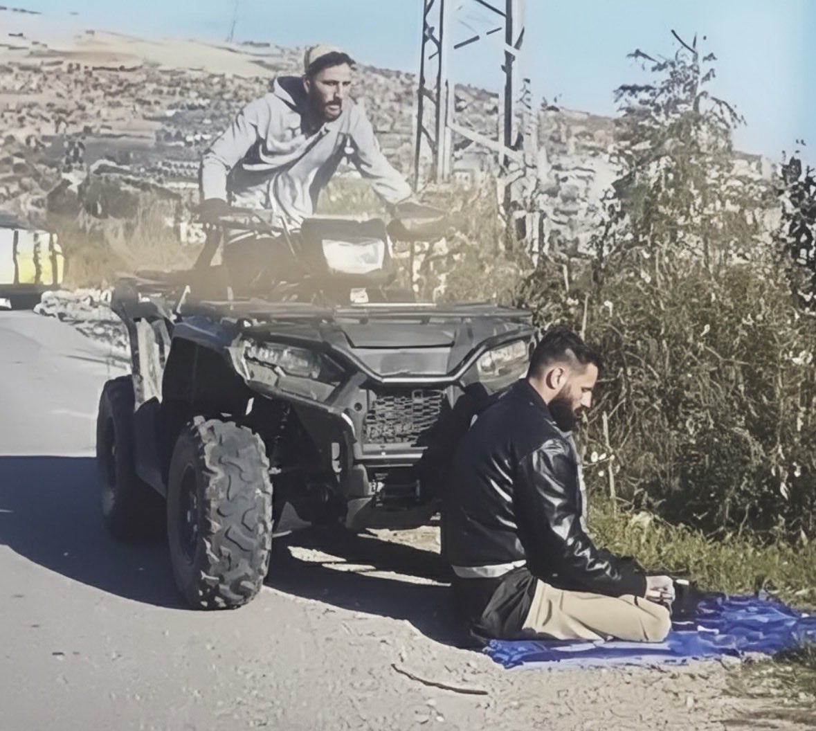 LegitTargets's tweet image. 🚨🇮🇱🇵🇸 BREAKING: Israeli police RELEASED a settler who intentionally ran over a Palestinian man while he was praying