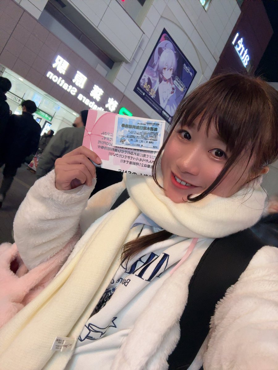 手売り&ビラ配りやってるねーん！！ かれんワンマン🎫是非ゲットして