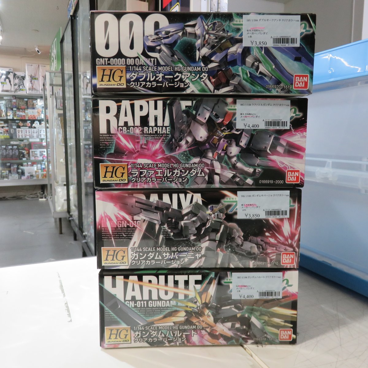 買取品】 HG 1/144 ・ダブルオークアンタ クリアカラーver