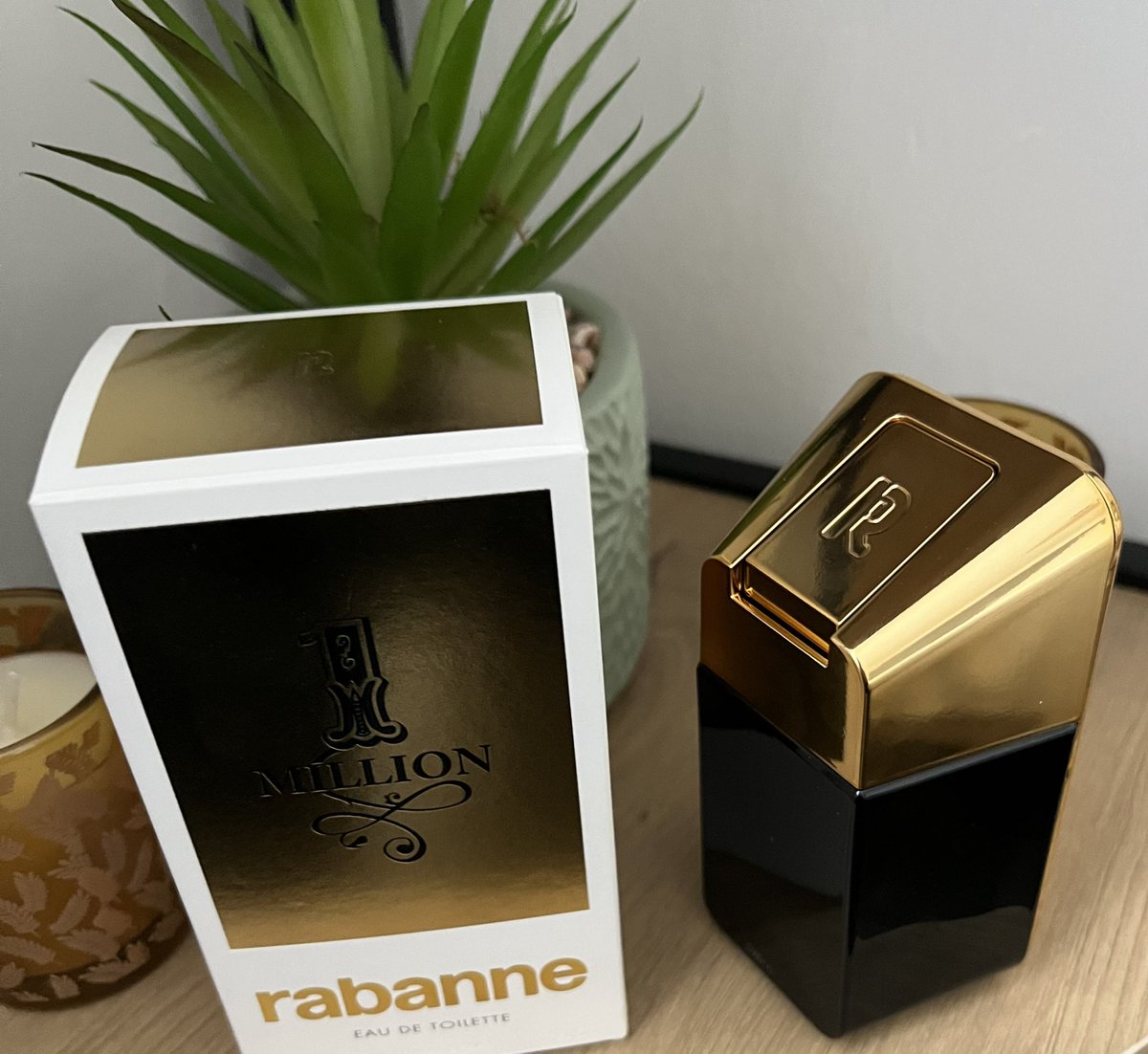 moradz2018's tweet photo. Mon avis : RABANNE | 1 Million Eau de Toilette
50ml

@Influenster @PacoRabanne #influenster #Rabanne #paccorabanne #EauDeToilette #test #testeurs #avis #produitoffert #cuir #patchouli #mandarine #pamplemousse #canelle #menthe #roses #boisees #cuire #sensuel #fraicheur https://t.co/awjWCwVWFY